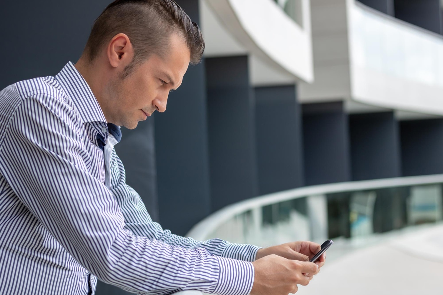 Lone Worker Policy: Crafting Effective Guidelines for Employee Security