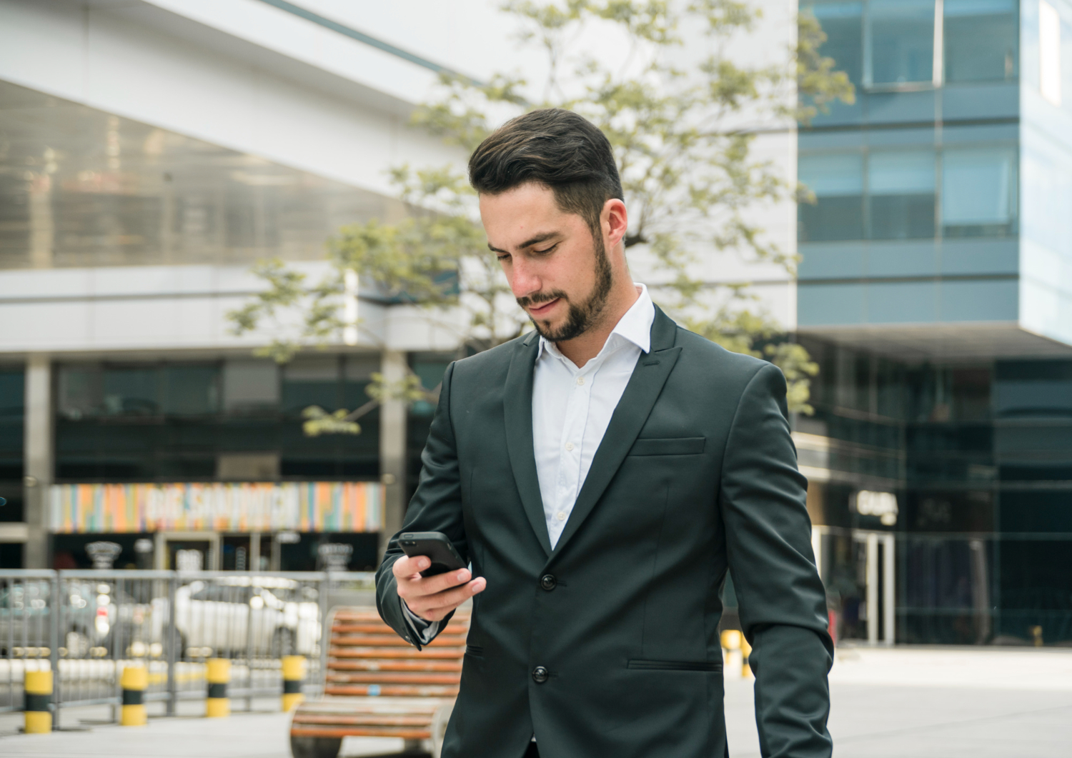Conducting Lone Worker Risk Assessments: Best Practices Unveiled
