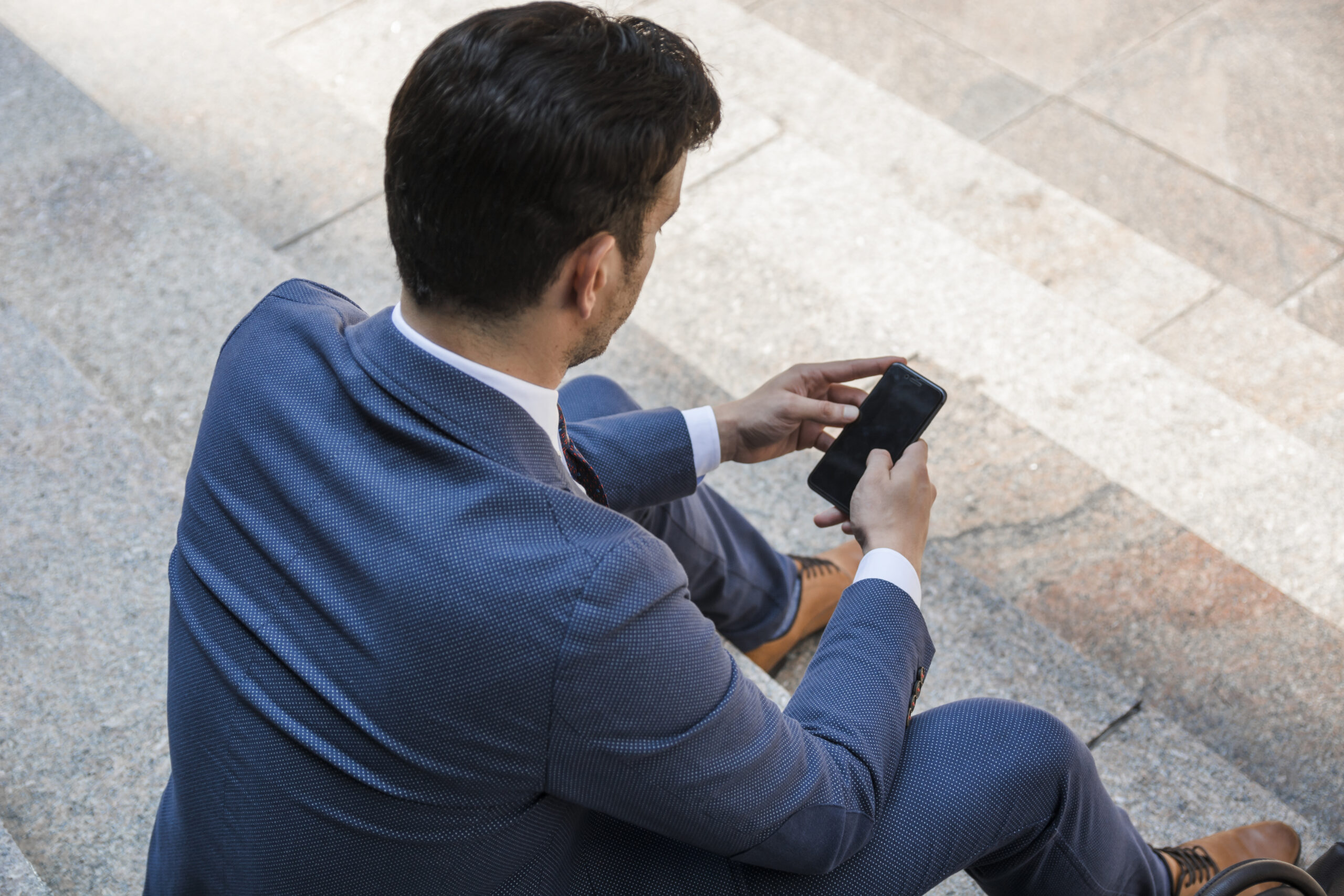 Comprehensive Lone Worker Solutions for Modern Workplaces